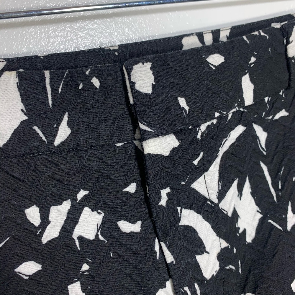 Ann Taylor LOFT black and white print cropped pant - Picture 6 of 16